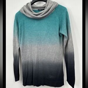 Renuar Knit Viscose Turtleneck Sweater Women's M